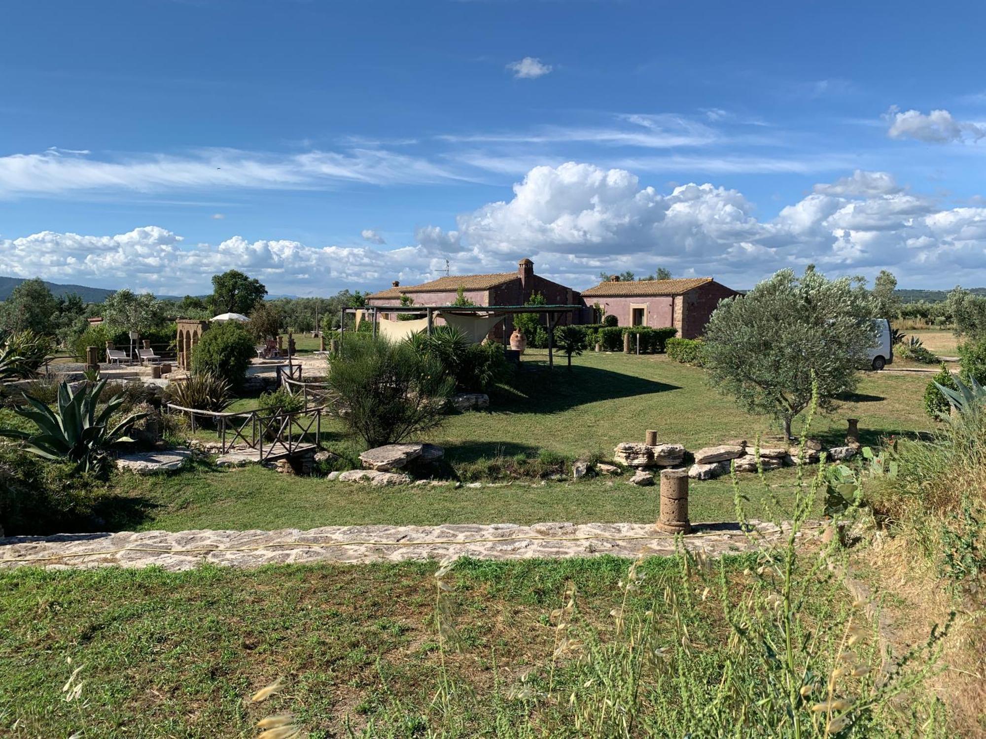 Resort Fonte Vulci Канино Экстерьер фото