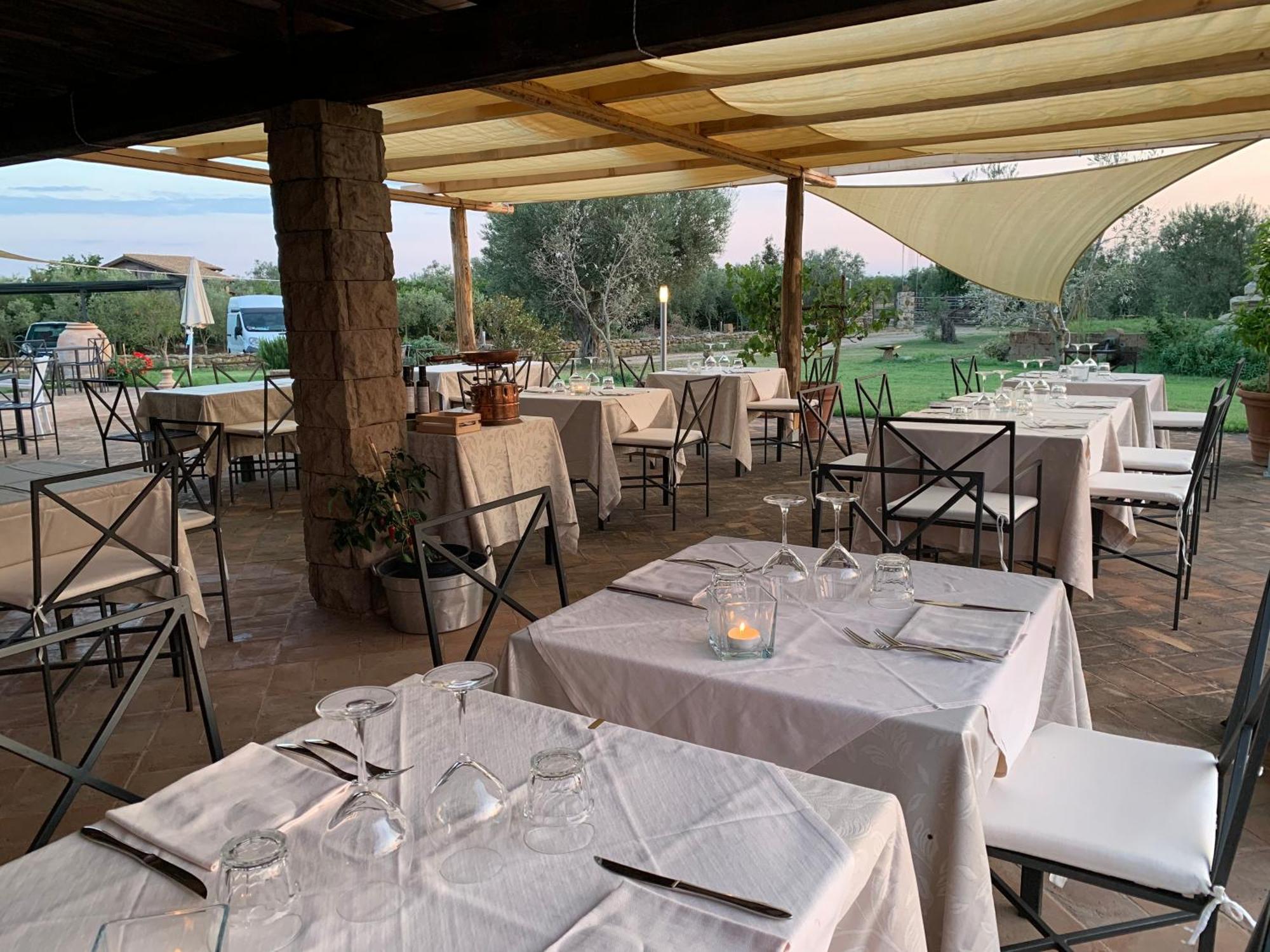 Resort Fonte Vulci Канино Экстерьер фото