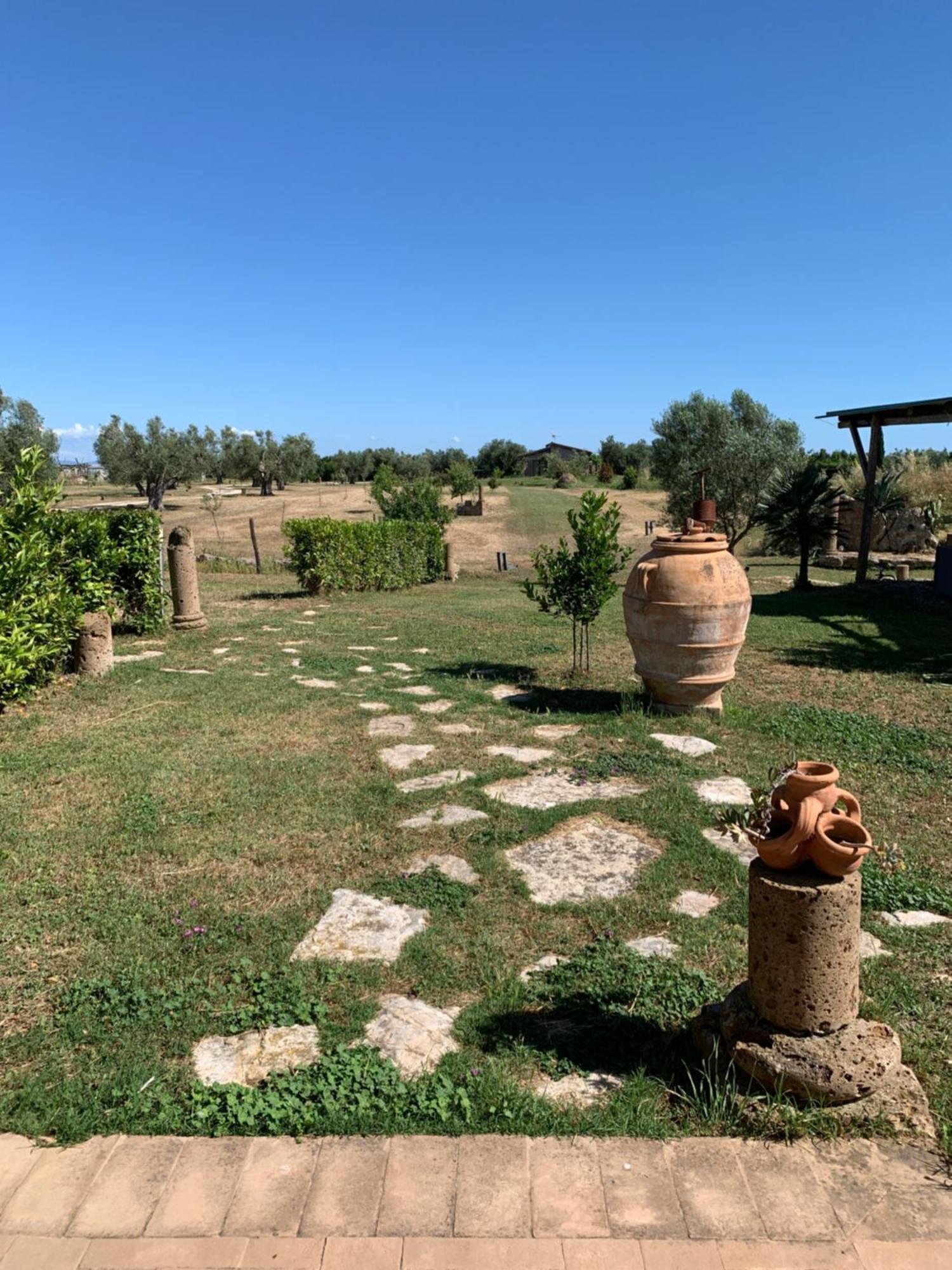 Resort Fonte Vulci Канино Экстерьер фото